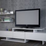 tv komoda belo sa zidnim policama 3 aa