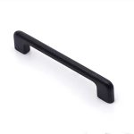 k17412804 rucica crna