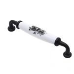 k97516004110 rucica crna mat bela rucka crni cvet